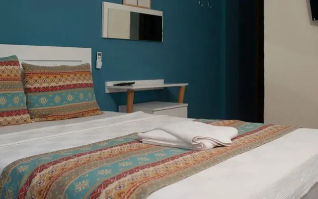 Mavi Yaprak Hotel