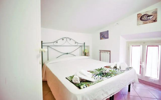 Holidaycasa Macca - Confortevole e con Vista Mare