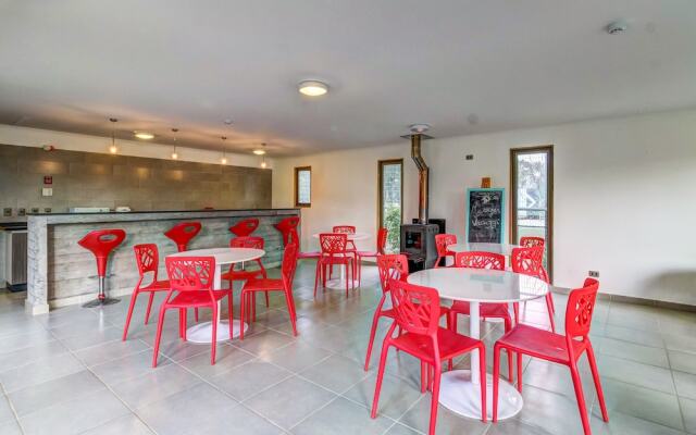 Depto en Condominio Costa Algarrobo