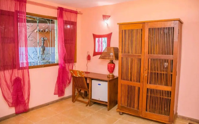 Madiro Hotel