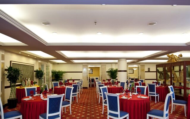 Yanshan Hotel