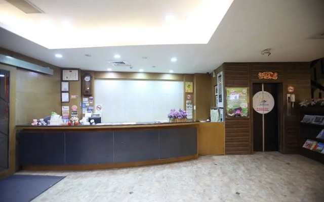 Funhouse Hsinchu