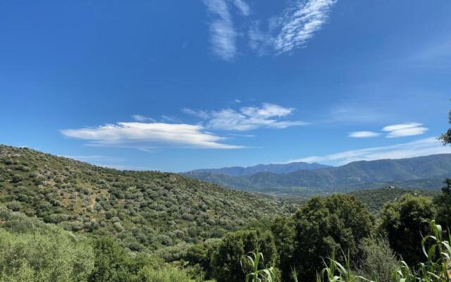 U Fondale, charmant T2, climatisé a 10 minutes des plages