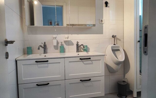 Kimano 2 Apartments With Garden in Zadar