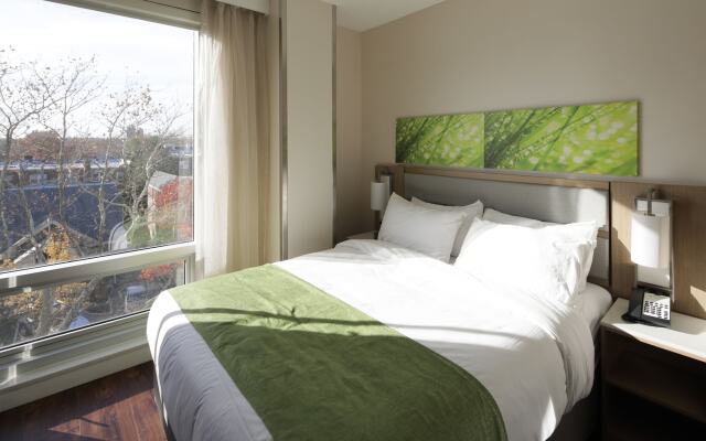 Wyndham Garden Fresh Meadows Flushing