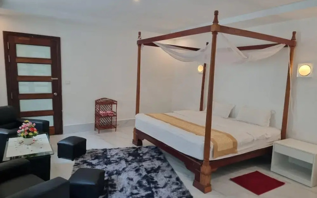Coconut Paradise Bungalow Kampot