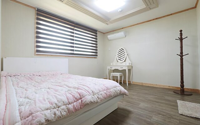 Sacheon Sea Pension
