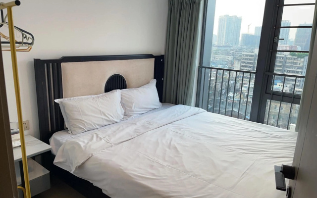 Sunny Private Apt Of Grand Continental – Guest Rooms – Guangzhou