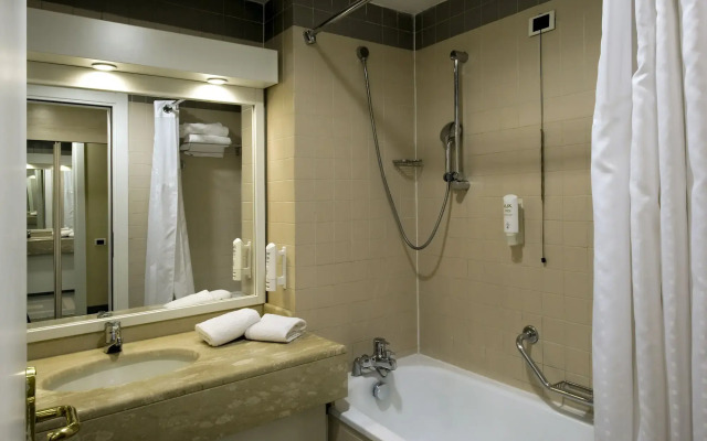 Holiday Inn Naples by IHG
