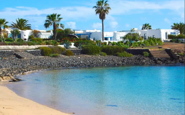 Seaside Villa La Graciosa