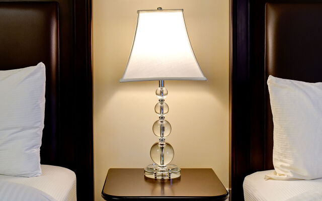 Bella Vista Hotel & Suites