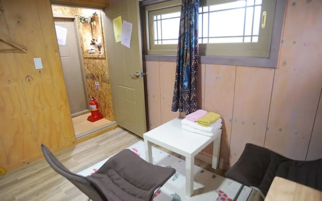 Jeju Base Camp Guest House