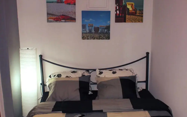 Impeccable 1-bedroom Apartment Center