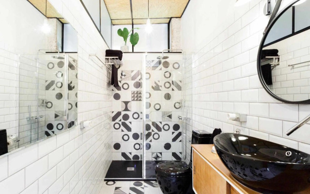 MonKeys Luxury MetaLoft