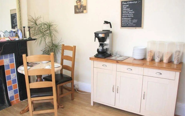 Summer Breeze Guest House