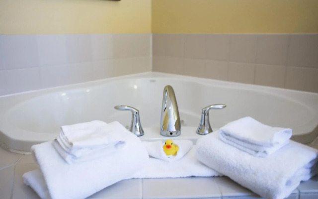 Courtyard by Marriott Fargo Moorhead, MN
