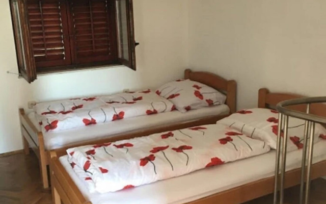 Andy - Only 50 m From Beach - A2