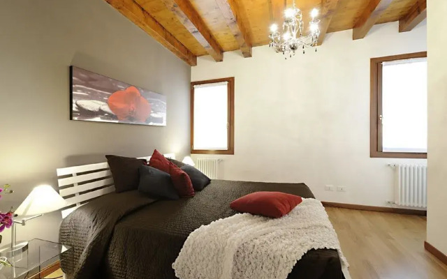 Luxury Venice Apartments