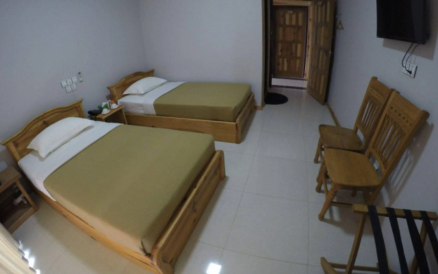 Golden Guest Hotel