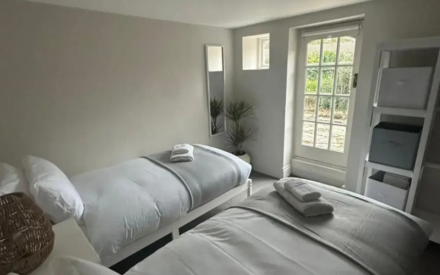 Luxury Family Home Central Bournemouth Sleeps 6