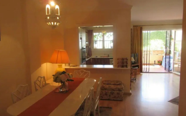 Apartment near Puerto Banus