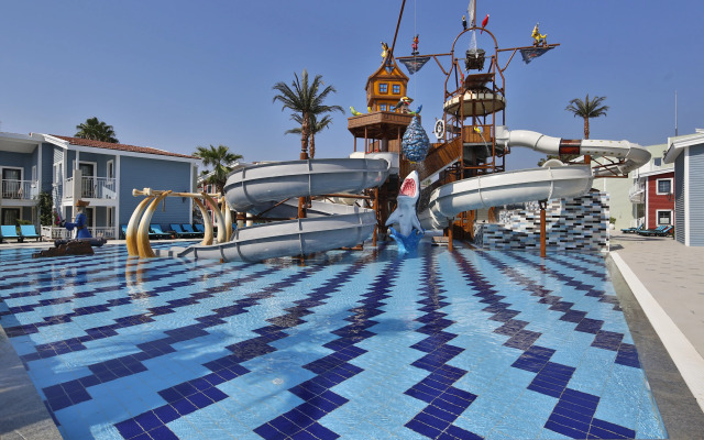 Crystal Club World of Colours - All inclusive