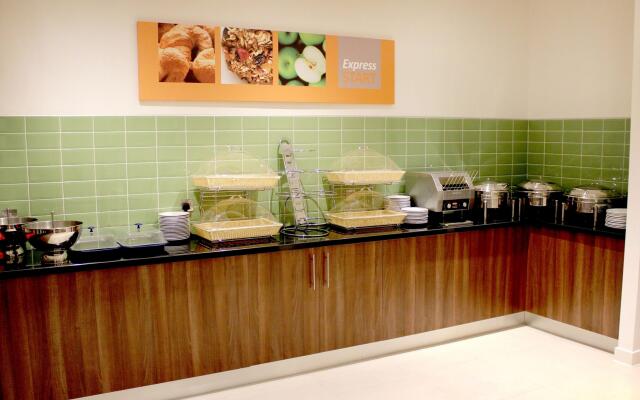 Holiday Inn Express Wakefield