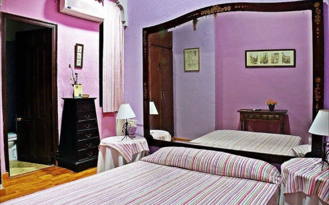 Arteaga Hostal & Baños Árabes Elvira