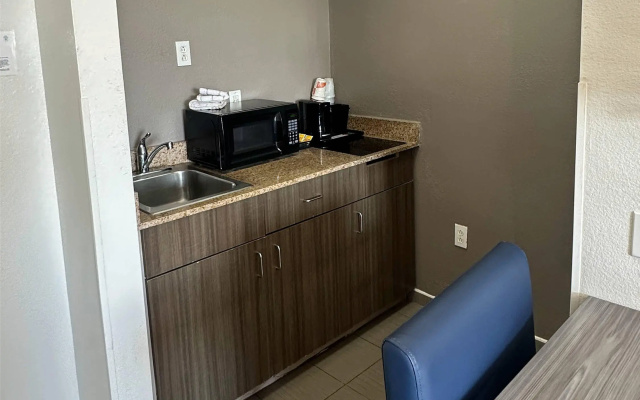 Quality Inn Fishers - Indianapolis