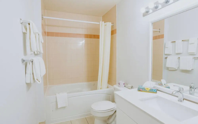 Western Budget Motel Plus Mosaic Suites