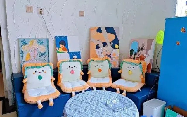 Chunfeng Shili Homestay (Dali Ancient City Branch)