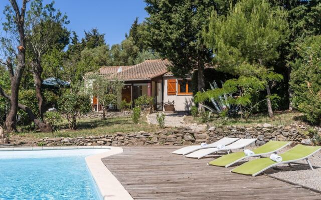 Huge Villa in Montbrun-des-corbières With Swimming Pool