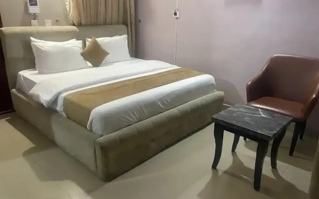 The Harmony Oasis Hotel and Suites