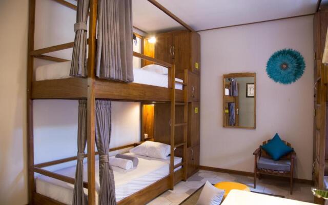 Interconnection Hostel