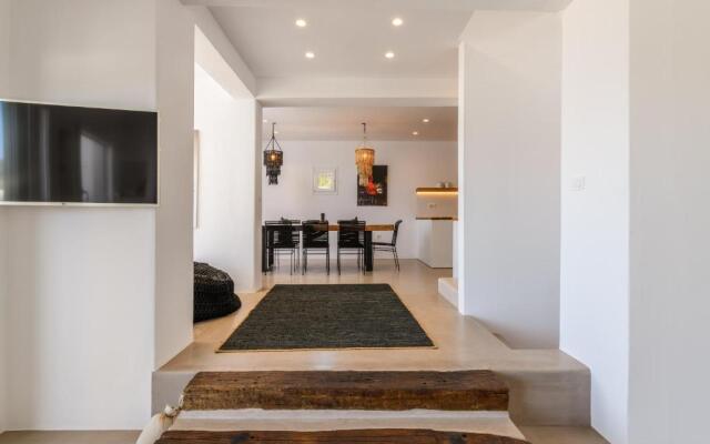 Halu Luxury Villa - 8 Bedrooms