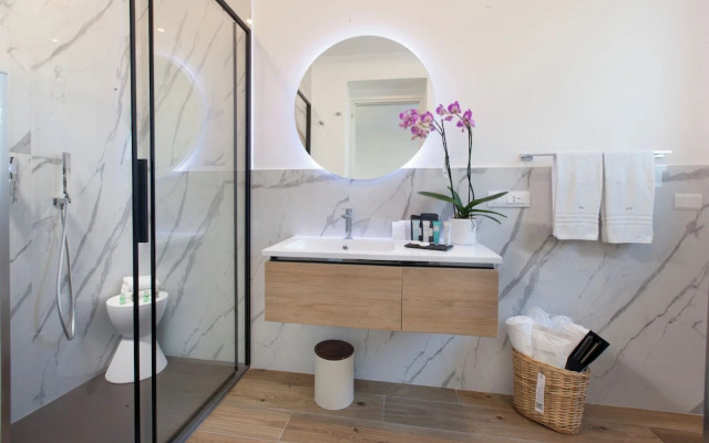 Design Villa With Infinity Pool & Li Galli View