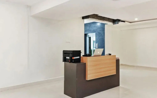 Collection O 18521 Vanasthalipuram