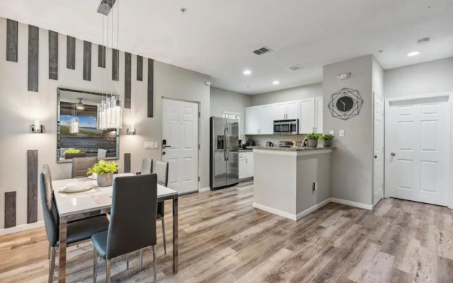 Thematic 4 bdr Near Disney-22101