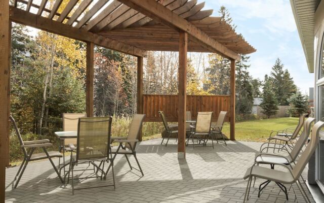 Days Inn Thunder Bay North