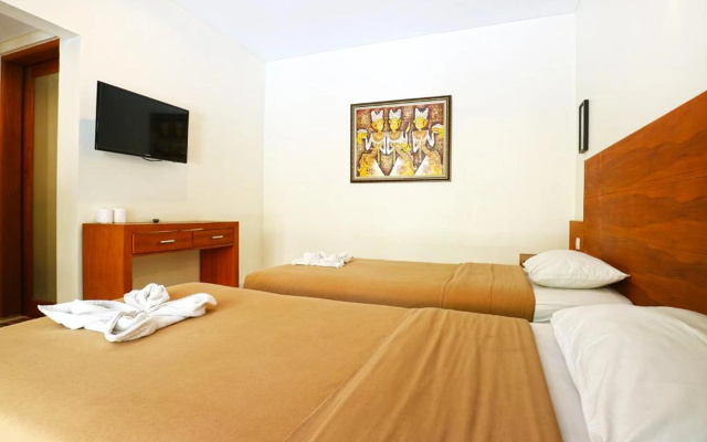 Gora Beach Inn – Guest Rooms – Kuta