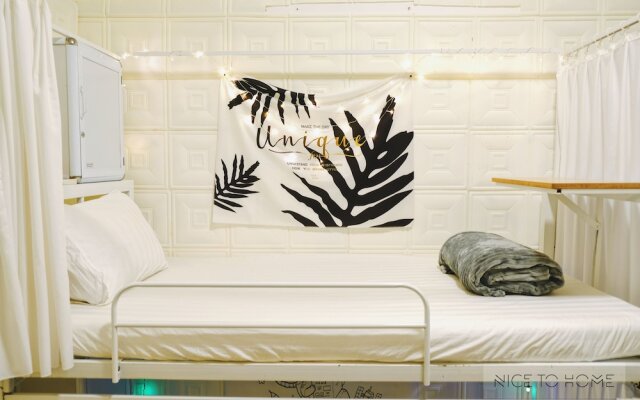 The Art - Nice To Home Saigon - Hostel