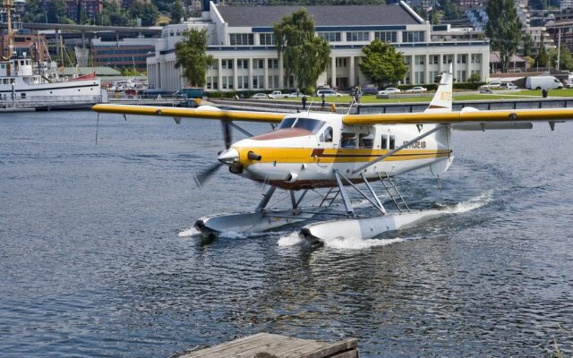 Silver Cloud Inn - Lake Union