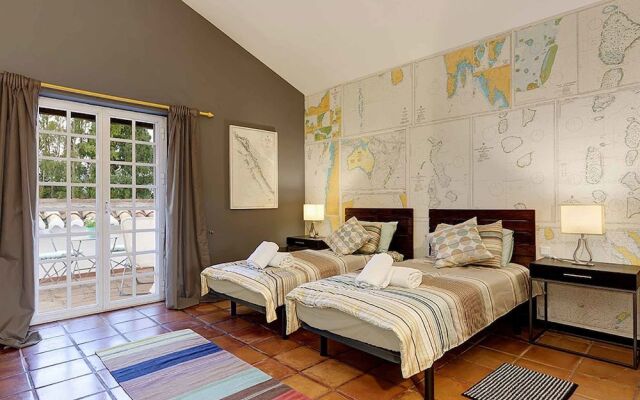 Villa Ladyville