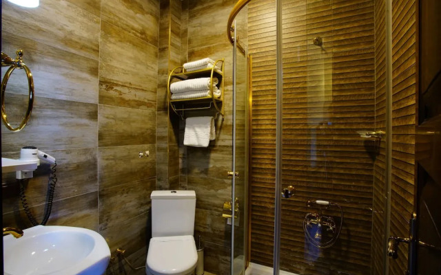 Otel Tahir Aga Konagi