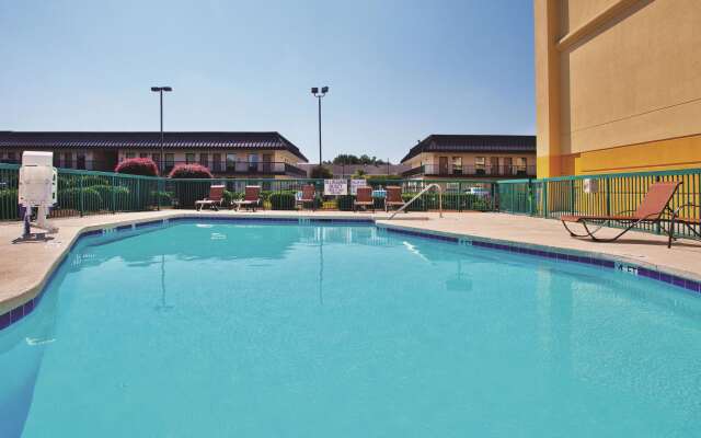 La Quinta Inn & Suites by Wyndham Florence