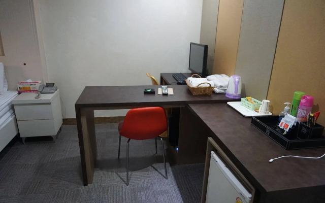 2 Days and 1 Night Hotel