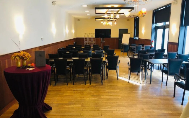 Hotel Spoorzicht & SPA