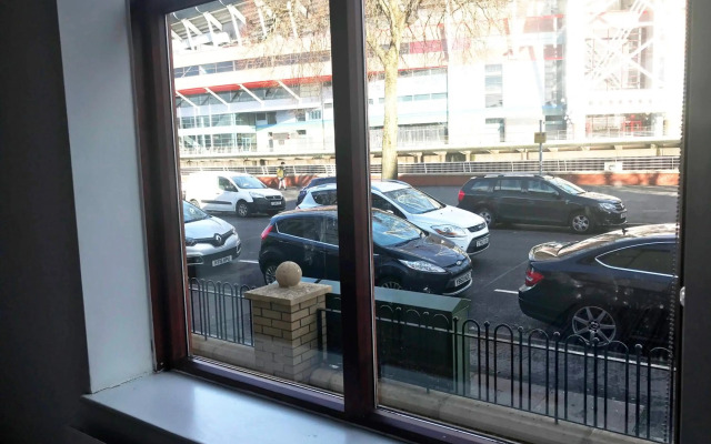 1 Fitzhamon Embankment Apartments Opposite Principality Stadium - Long Stay Offer