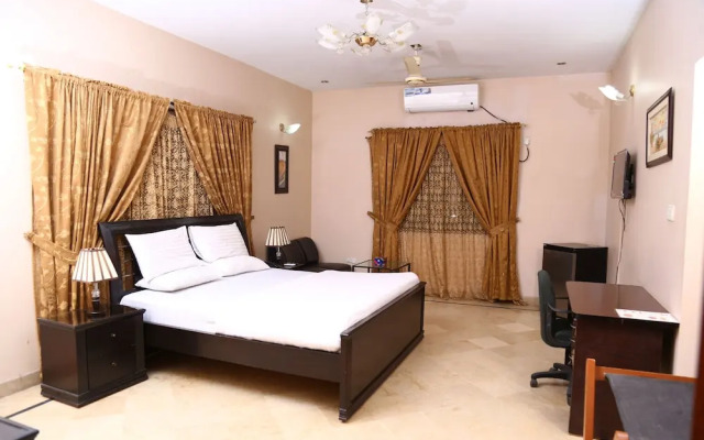 Luxury Inn