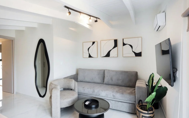 N&G Deluxe Maisonette